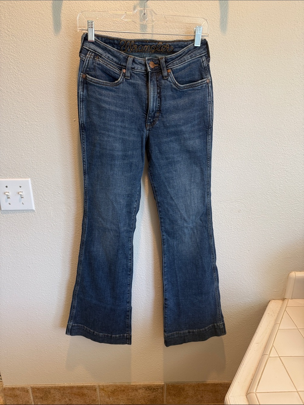 Wrangler Mid Blue Bootcut Jeans